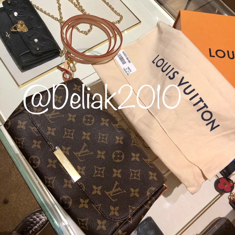 SOLD! Louis Vuitton Favorite MM Monogram RARE ππ¦ - Picture 2 of 8